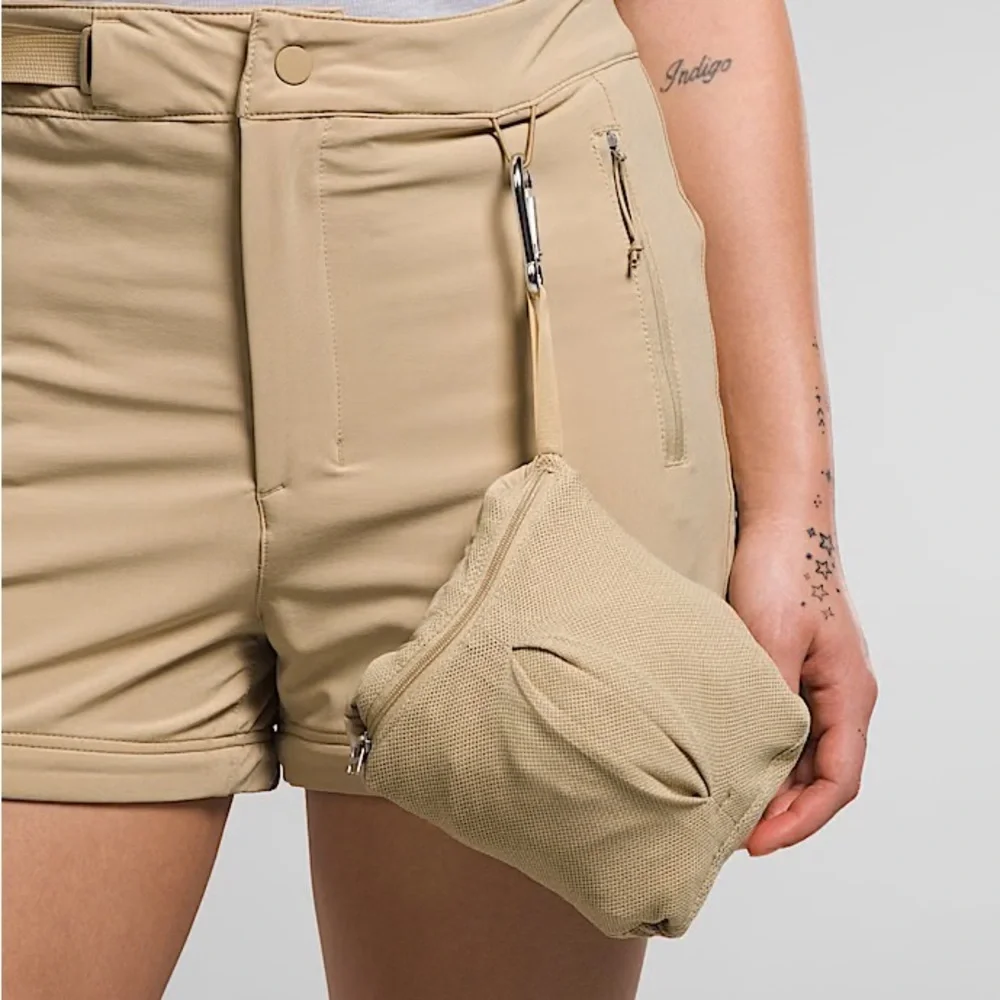 The north face Women’s Bridgeway Zip-Off Pants - Picture 4 of 6